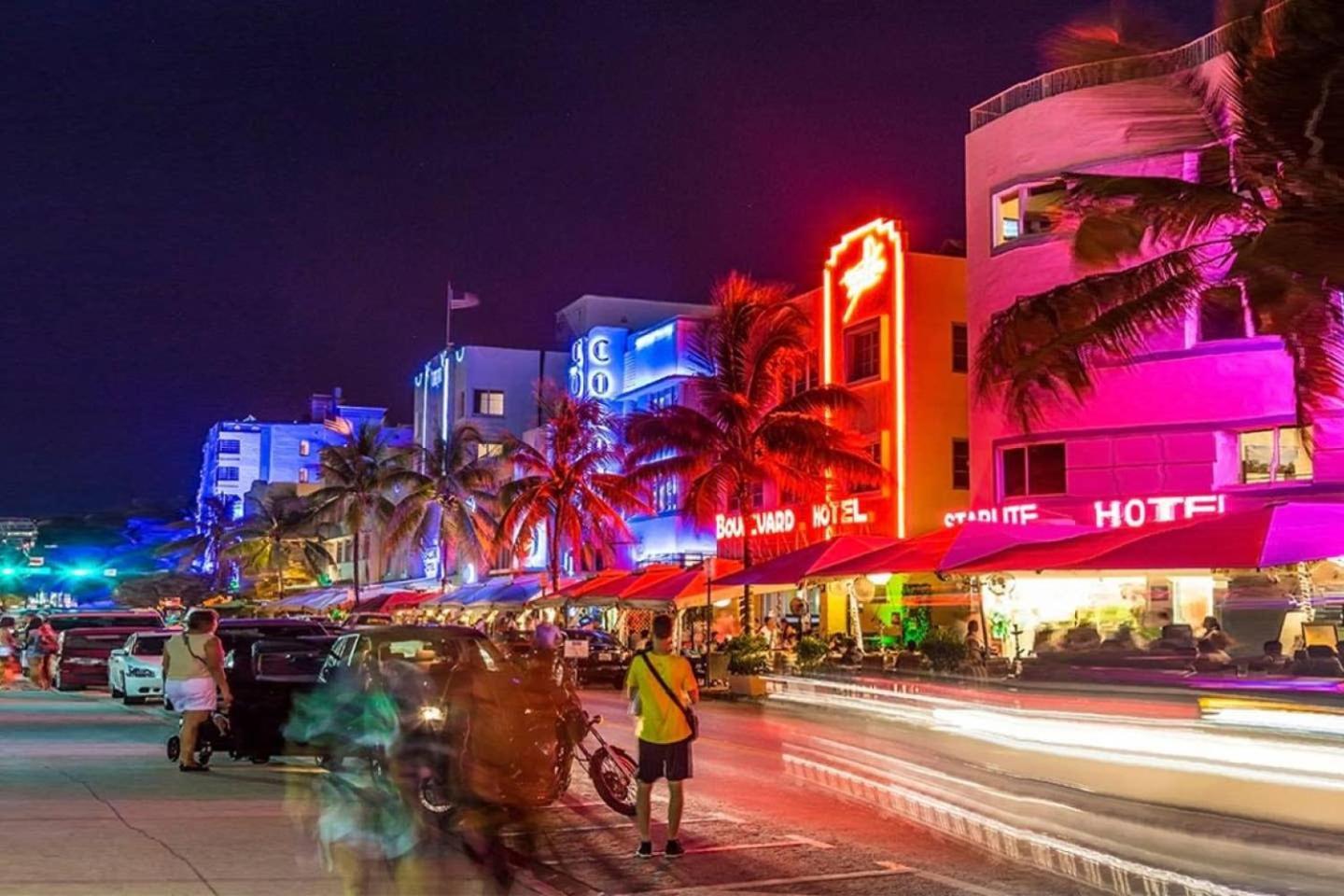 2 Bedroom Apartment 3 Minute Walk To South Beach & Ocean Drive Miami Beach Bagian luar foto