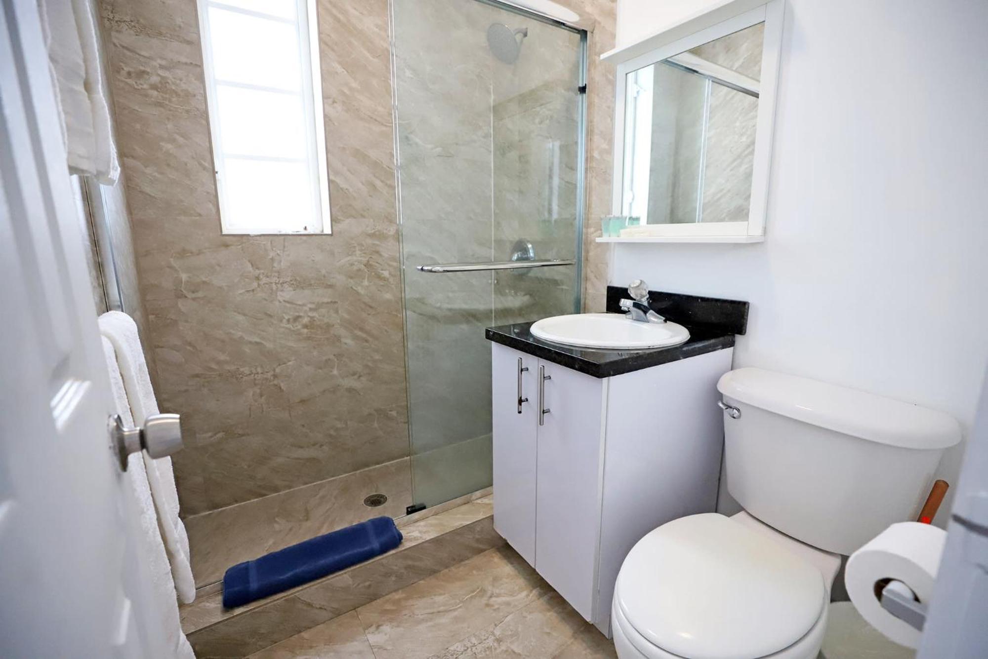 2 Bedroom Apartment 3 Minute Walk To South Beach & Ocean Drive Miami Beach Bagian luar foto